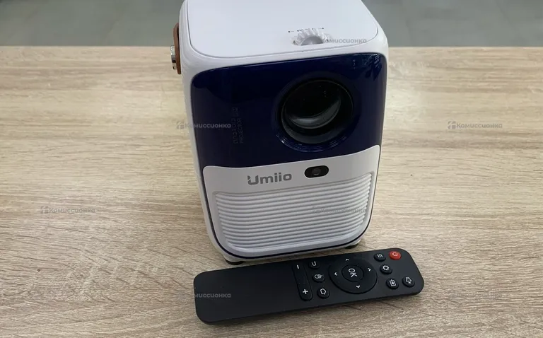 Проектор  Umiio Q2