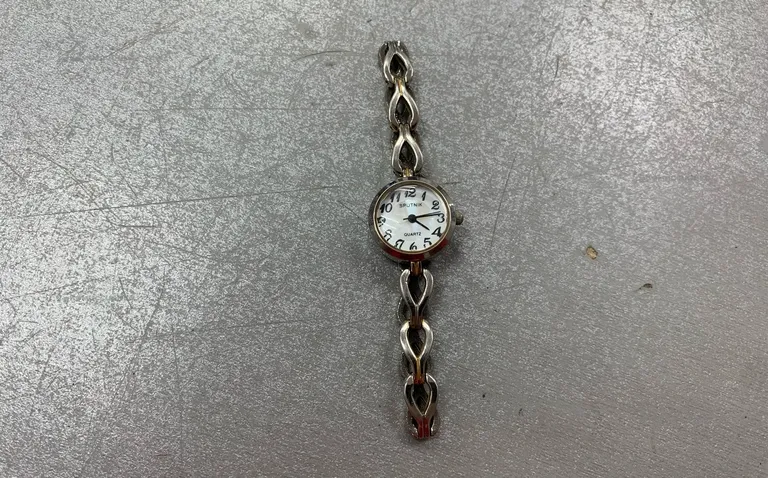 Часы  Sputnik Quartz женские