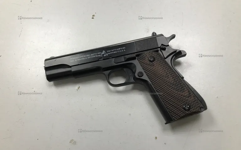 Пистолет Colt