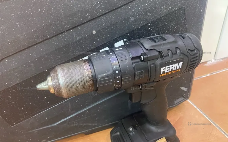 Шуруповерт аккумуляторный Ferm CDM1147P