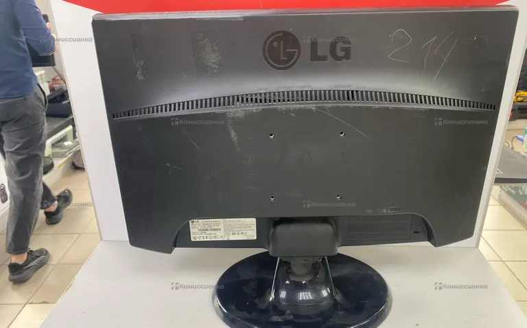 Монитор LG W1943SS-PF