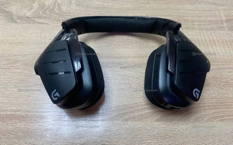 Наушники Logitech G933