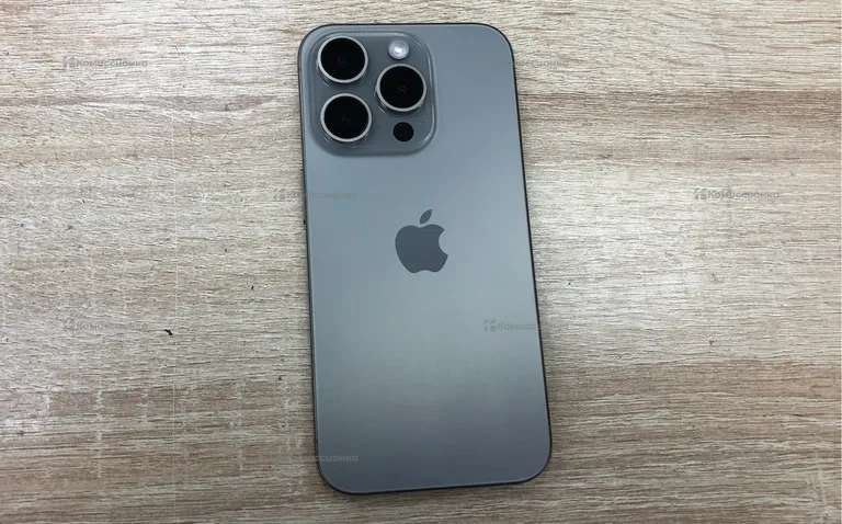 iPhone 15 Pro 256 GB 356597928961643