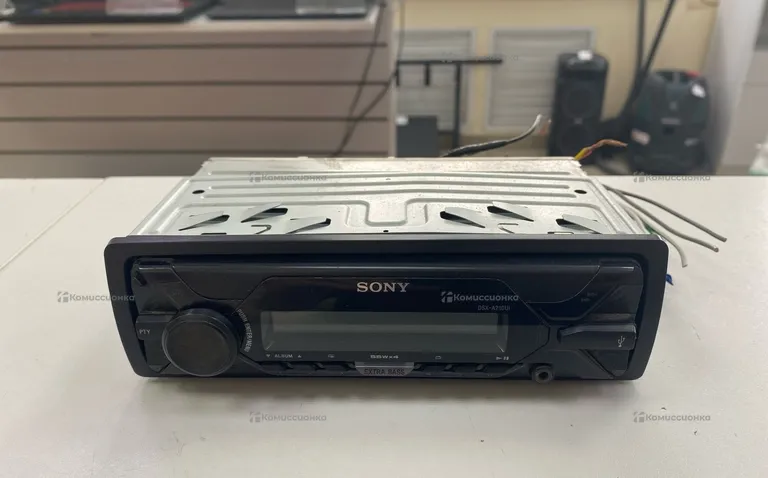 Автомагнитола Sony DSX-A210UI