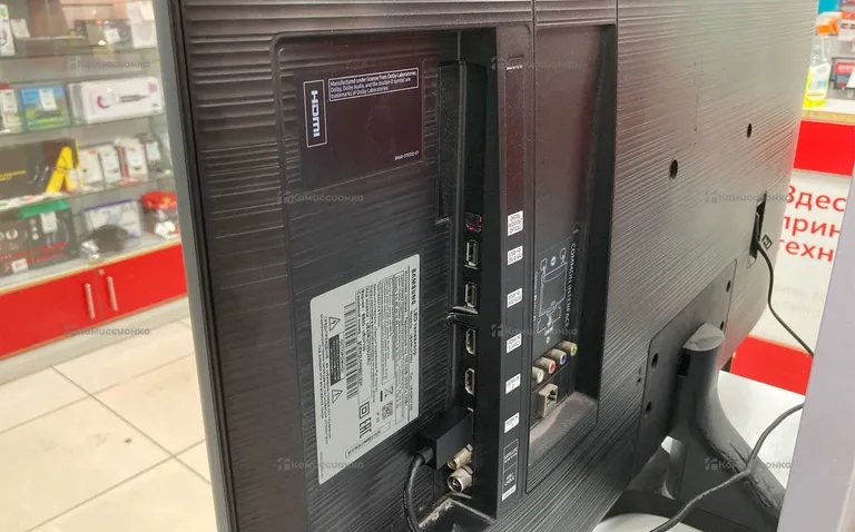 Телевизор Samsung UE43RU7200U
