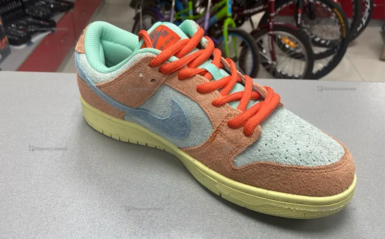 Кроссовки Nike 42r