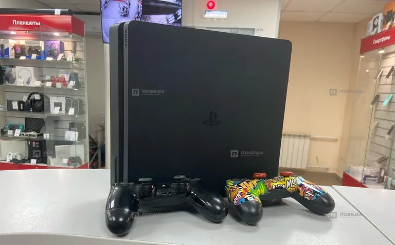 Игровая приставка PS4. Slim 1ТБ