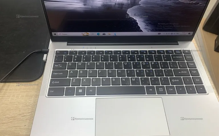 Ноутбук Pentium N3700