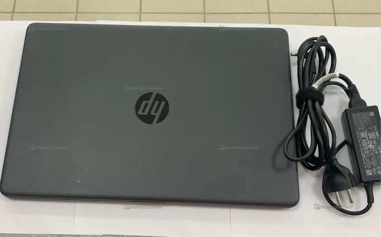Ноутбук HP 15-EQ1308UR