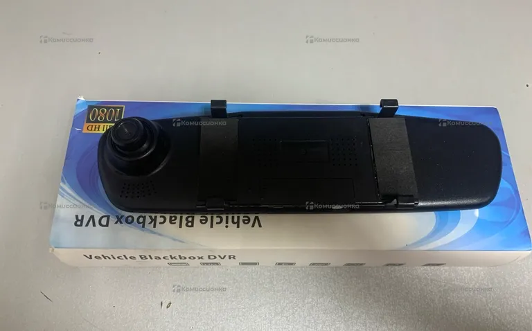 Видеорегистратор  зеркало blackbox dvr