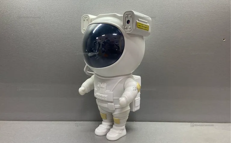Космонавт звездное небо