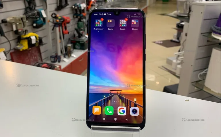 Xiaomi Redmi 7 3/32 ГБ