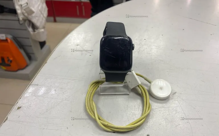 Часы  Apple Watch 6 44mm