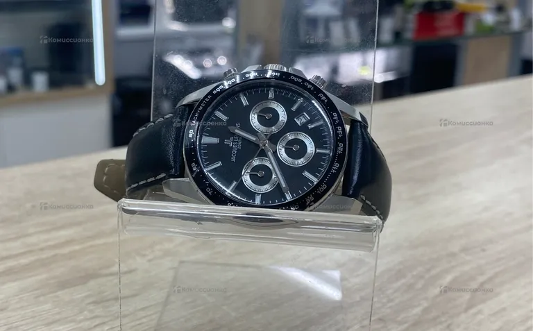 Часы  Jacques lemans