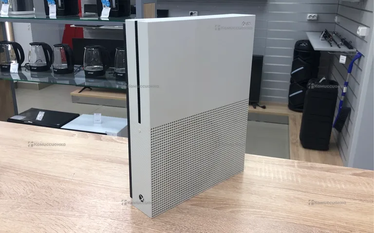 Приставка Xbox One S 512 ГБ с дисководом