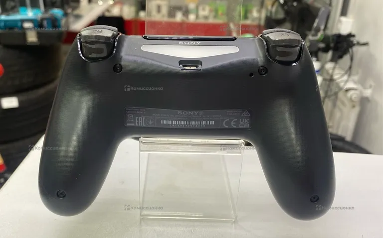 PS4. Игровой джойстик PS4(оригинал)