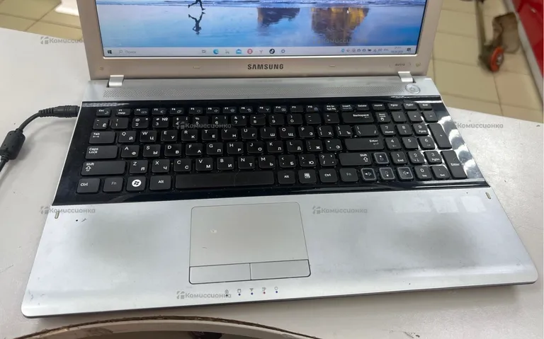 Ноутбук  Samsung RV515