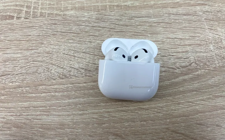 Наушники  AirPods 4