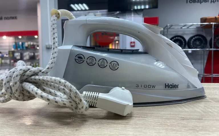 Утюг Haier HI-600 Белый