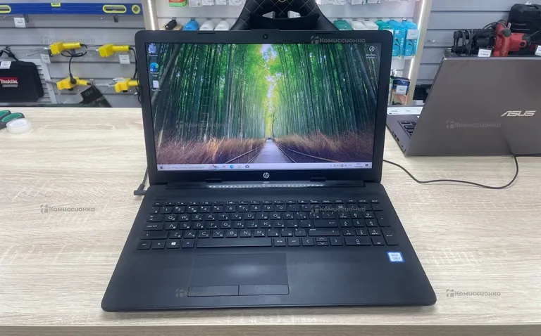 Ноутбук HP i5-8250U/12/256