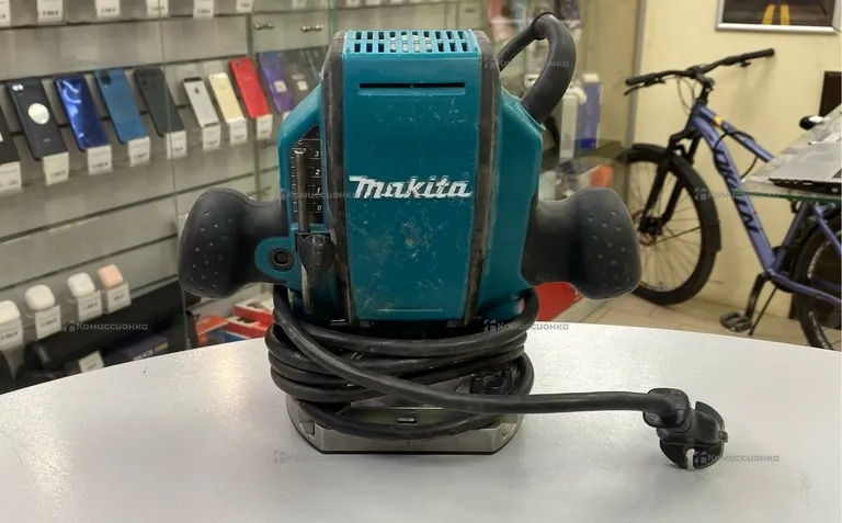 Фрезер makita RP0900
