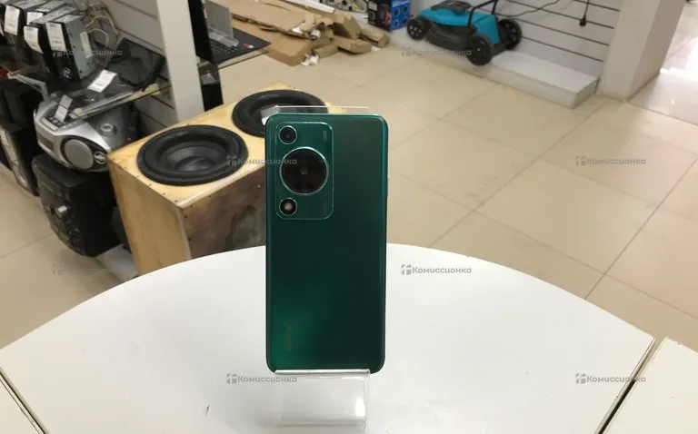 Huawei nova Y72 8/128 Гб