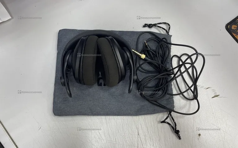 Наушники  студийные akg k361-Bt