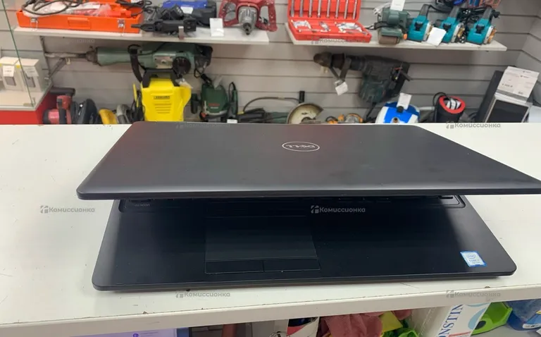 Ноутбук dell precision 3520