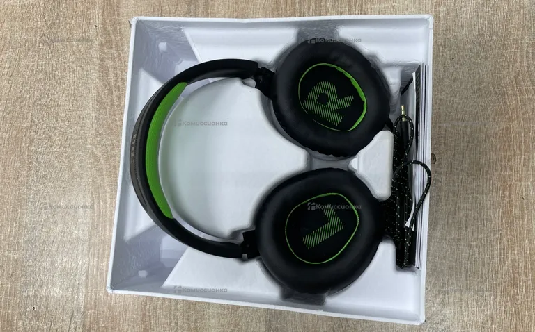 Наушники JBLquantum 100x console
