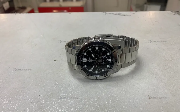 Часы  Casio