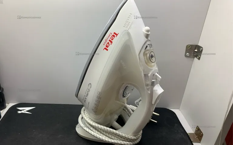Утюг Tefal Easygliss