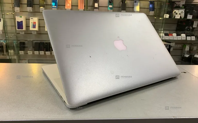 Ноутбук Apple Macbook Pro (Retina, 15, 2015, i7)