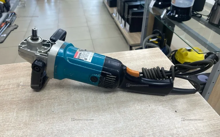 Полировальная машина makita 9227CB