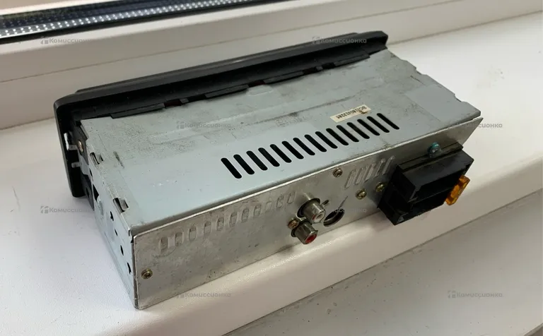 Автомагнитола  SKYLOR FP-303
