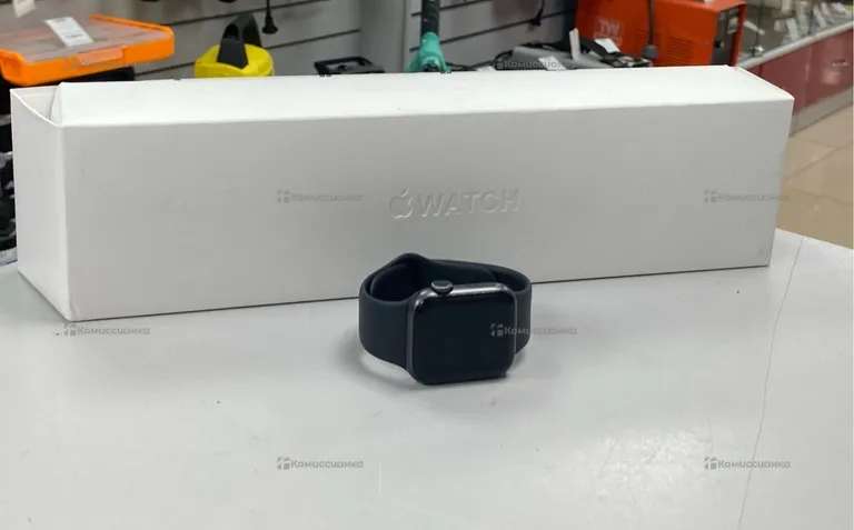 Часы  Apple Watch Series 5 40mm