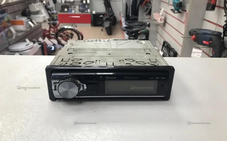 Автомагнитола  Rioneer DEH-8400BT