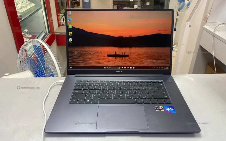 Ноутбук Honor MagicBook 15