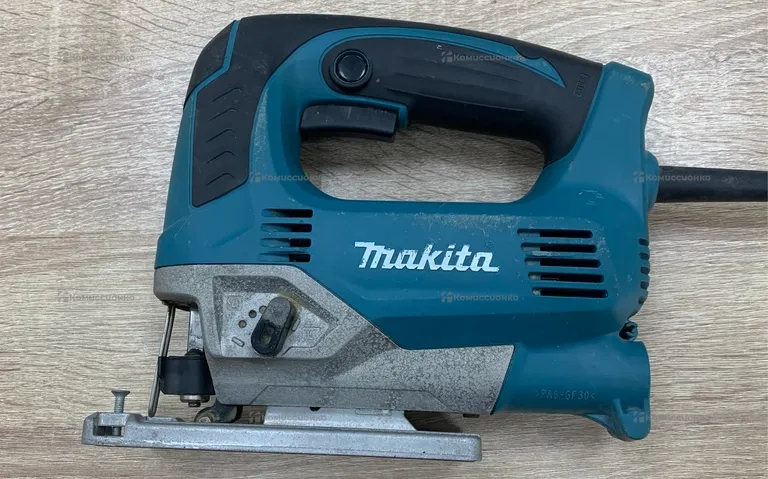 Электролобзик makita JV0600