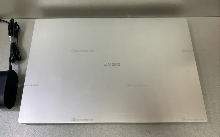 Ноутбук Dexp Aquilon C15