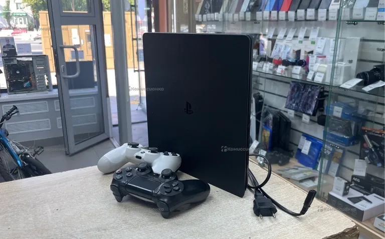 Приставка Sony PlayStation 4 Slim 1TB.