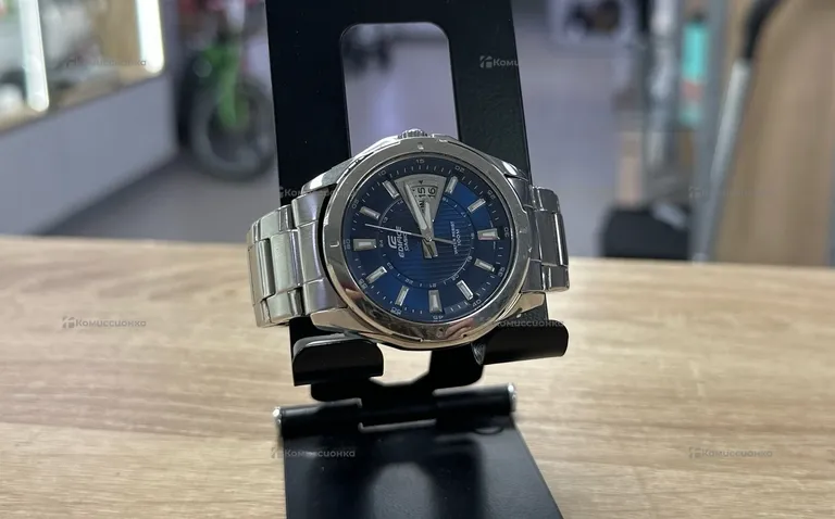 Часы  Casio
