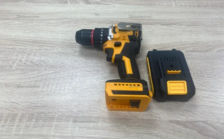 Аккумуляторный шуруповерт DeWalt реп.