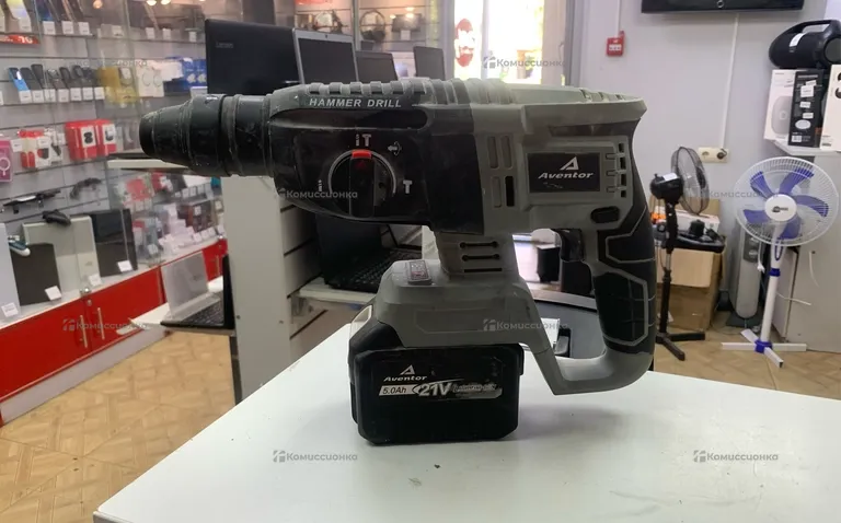 Перфоратор аккумуляторный Aventor Hammer Drill