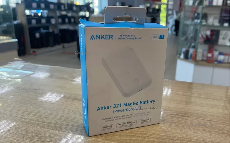 Power Bank  Anker 321