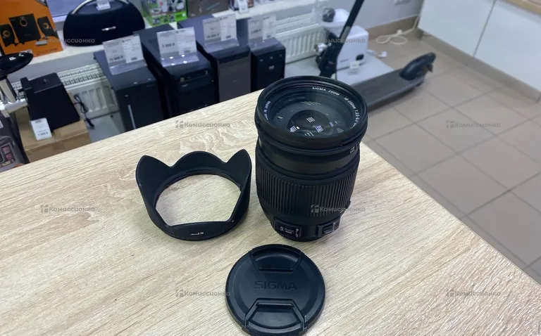 Объектив Sigma Zoom 18-250mm