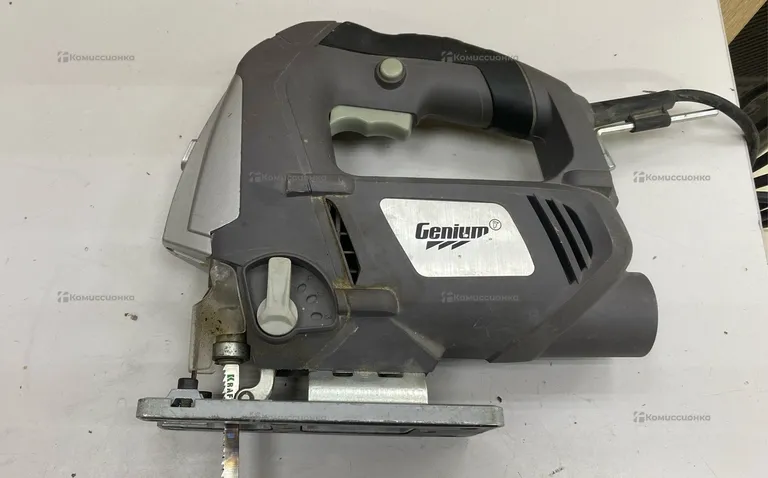 Электролобзик Genium FB610JS