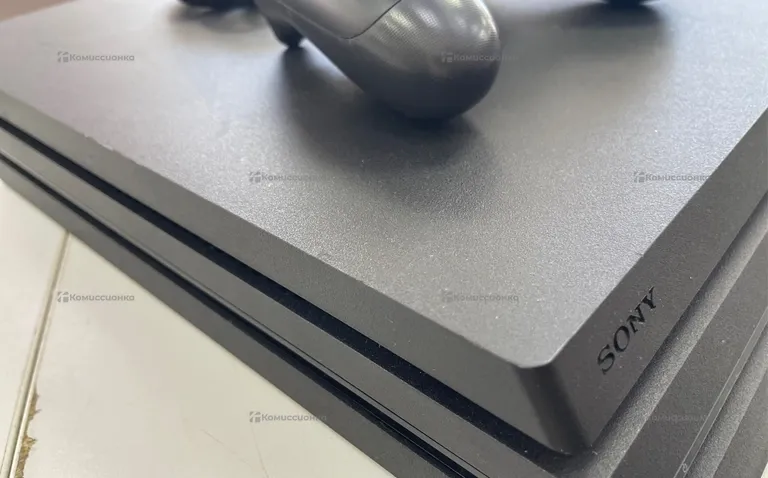 Приставка Sony PS 4 Pro 1TB