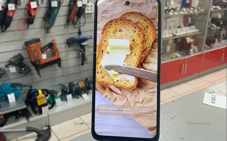 Infinix hot 12 play 4/64