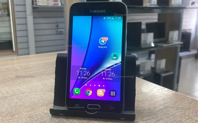 Samsung Galaxy J1 2016