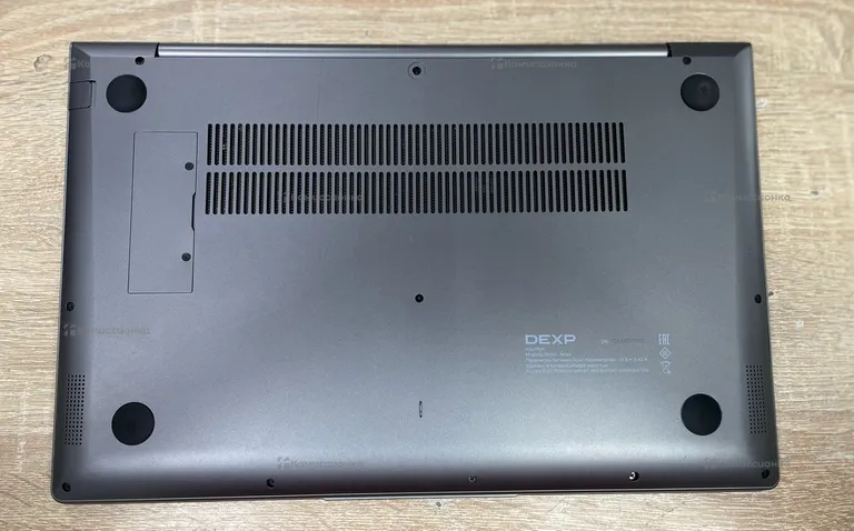 Ноутбук  DEXP Atlas M15-A5W304